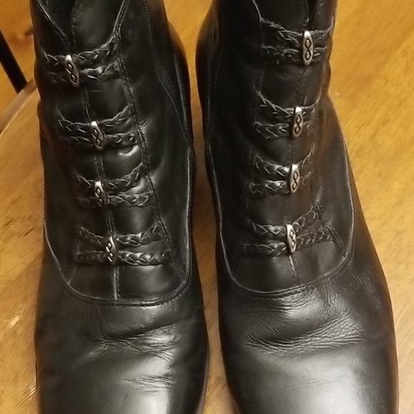 🍒Black leather ankle boots 💚 - Picture 4 of 9